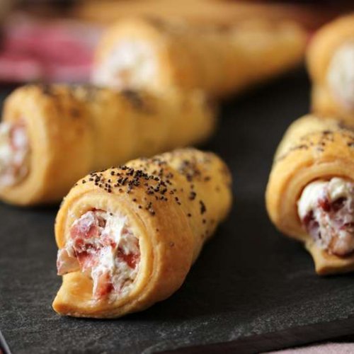 Cannoncini with coppa piacentina and cheese